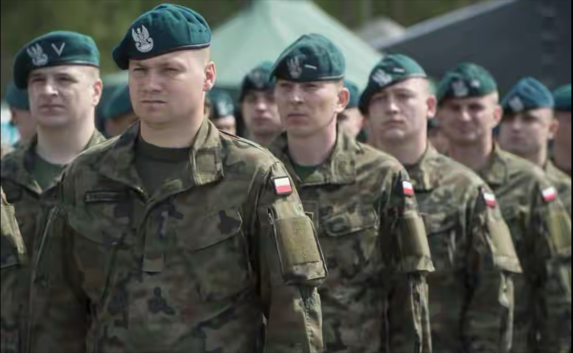 波兰队对立乌克兰队，晋级十分关键