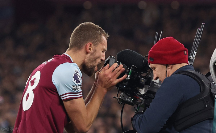 曼联客场击败西汉姆，继续追赶积分榜前列