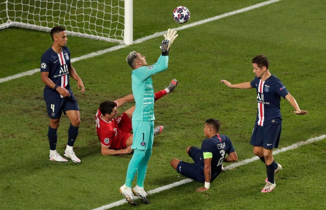 开云下载-关于纳瓦斯神勇扑救,助巴黎逆转获胜的信息