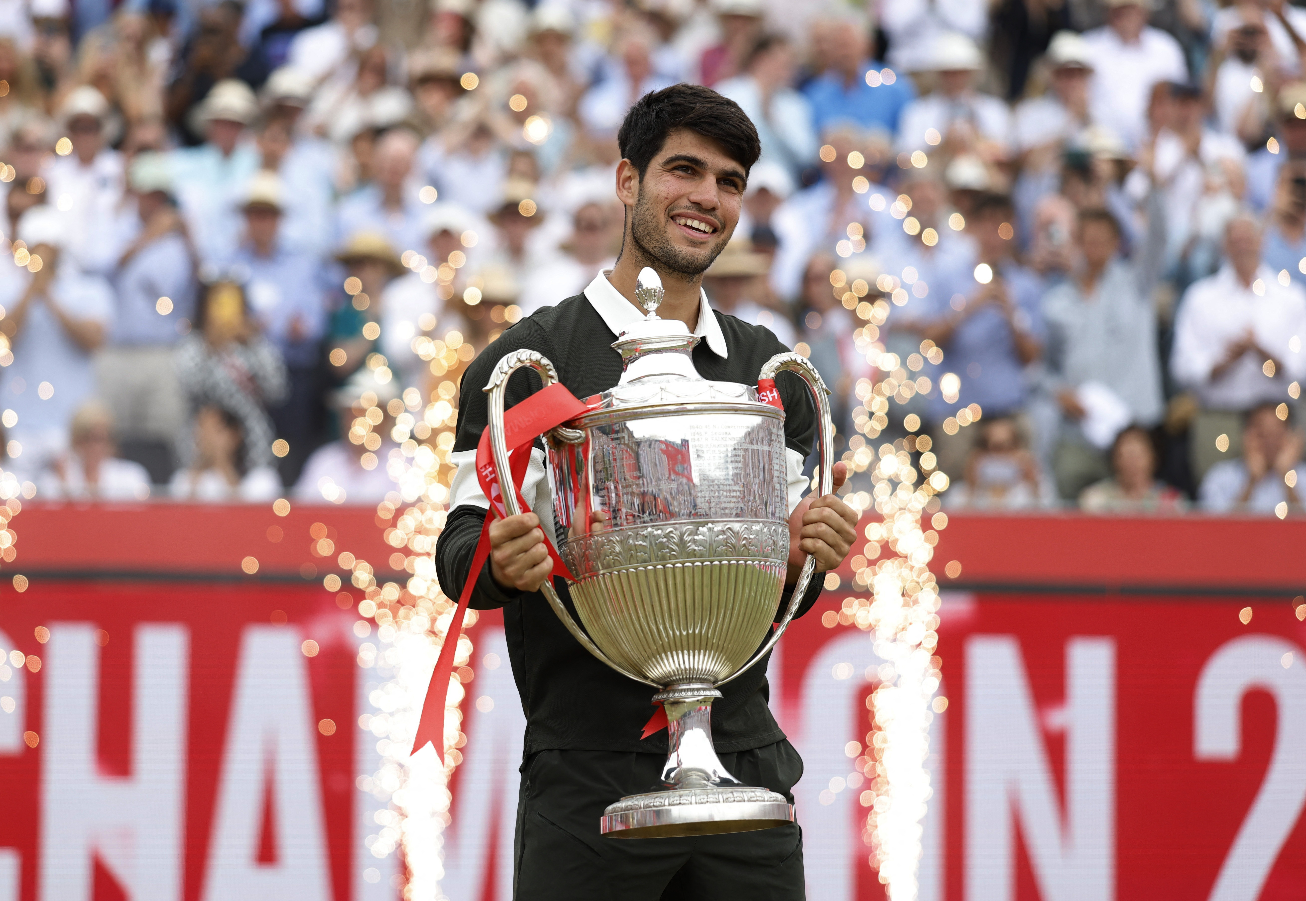 关于澳网力克拉沃尔杯，阿尔卡拉斯点燃赛场的信息