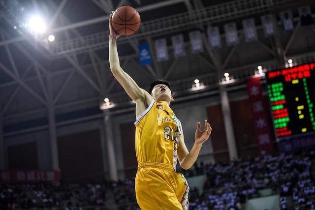 开云体育入口-尼克斯逆转掘金，胡金秋状态火热的简单介绍