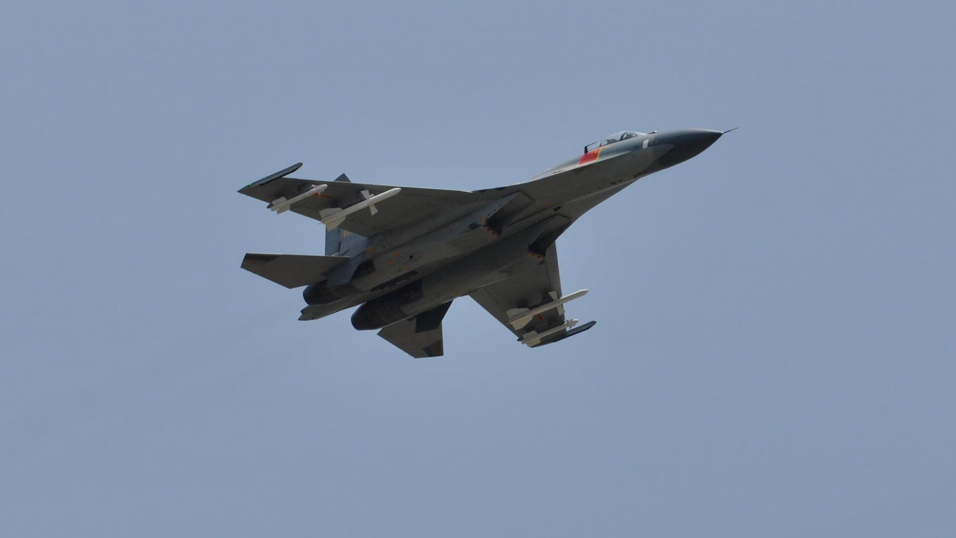 攻防一体！湖人用战术锁链绞杀灰熊，拉文巨星降临破困局